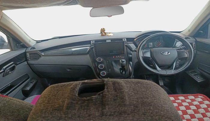 2018 Mahindra KUV 100 NXT K2 P 6 STR, Petrol, Manual, 27,078 km, interior