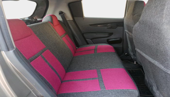 2018 Mahindra KUV 100 NXT K2 P 6 STR, Petrol, Manual, 27,078 km, interior