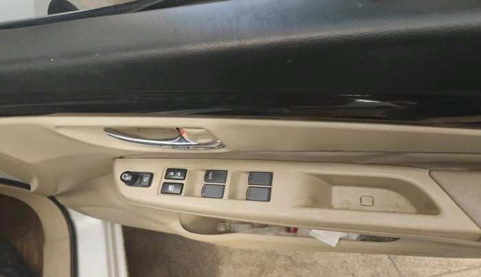 2015 Maruti Ciaz ZXI+, Petrol, Manual, 61,260 km, interior