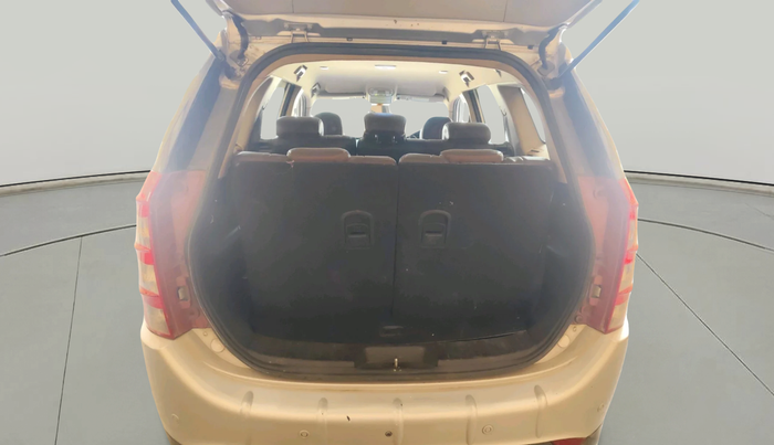 2012 Mahindra XUV500 W8, Diesel, Manual, 88,171 km, exterior