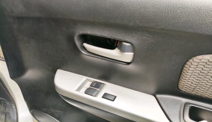 2015 Maruti Wagon R 1.0 LXI CNG, CNG, Manual, 84,634 km, interior