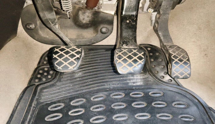 2011 Volkswagen Polo COMFORTLINE 1.2L PETROL, Petrol, Manual, 1,22,002 km, interior