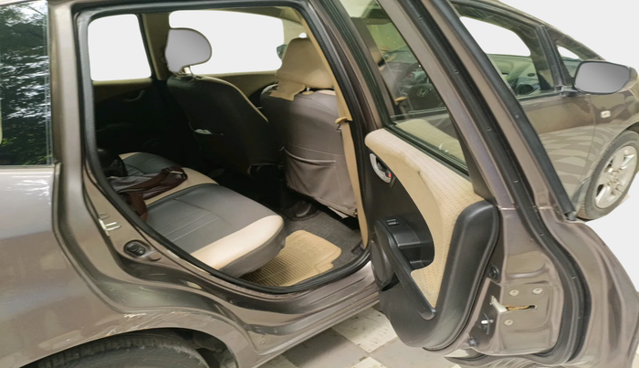 2011 Honda Jazz 1.2L I-VTEC S, Petrol, Manual, 1,34,061 km, interior