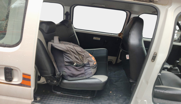 2018 Maruti Eeco 5 STR WITH A/C+HTR, Petrol, Manual, 32,490 km, interior