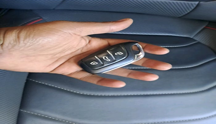 2023 MG ASTOR SMART 1.5 CVT, Petrol, Automatic, 17,550 km, interior