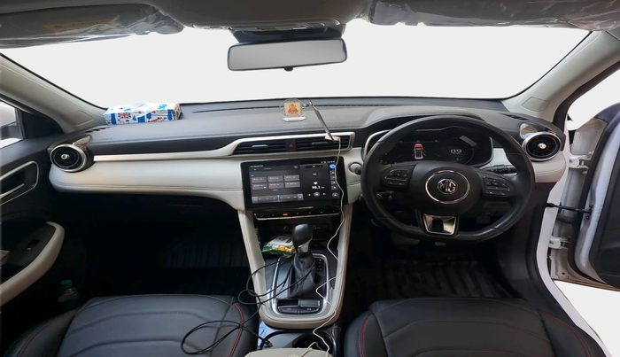 2023 MG ASTOR SMART 1.5 CVT, Petrol, Automatic, 17,550 km, interior