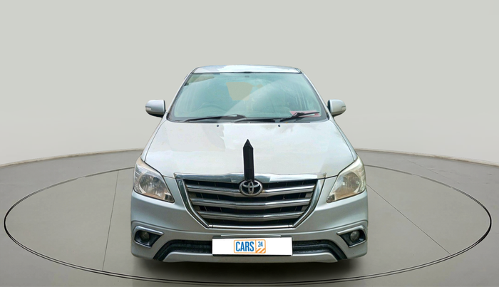 2013 Toyota Innova 2.5 VX 7 STR, Diesel, Manual, 3,51,892 km, exterior