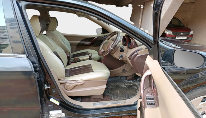 2014 Mahindra XUV500 W4, Diesel, Manual, 66,170 km, interior