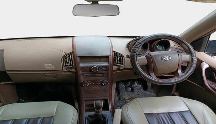 2014 Mahindra XUV500 W4, Diesel, Manual, 66,170 km, interior