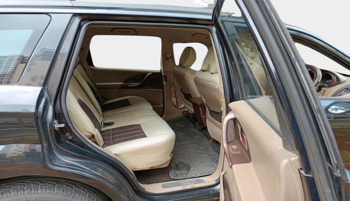 2014 Mahindra XUV500 W4, Diesel, Manual, 66,170 km, interior