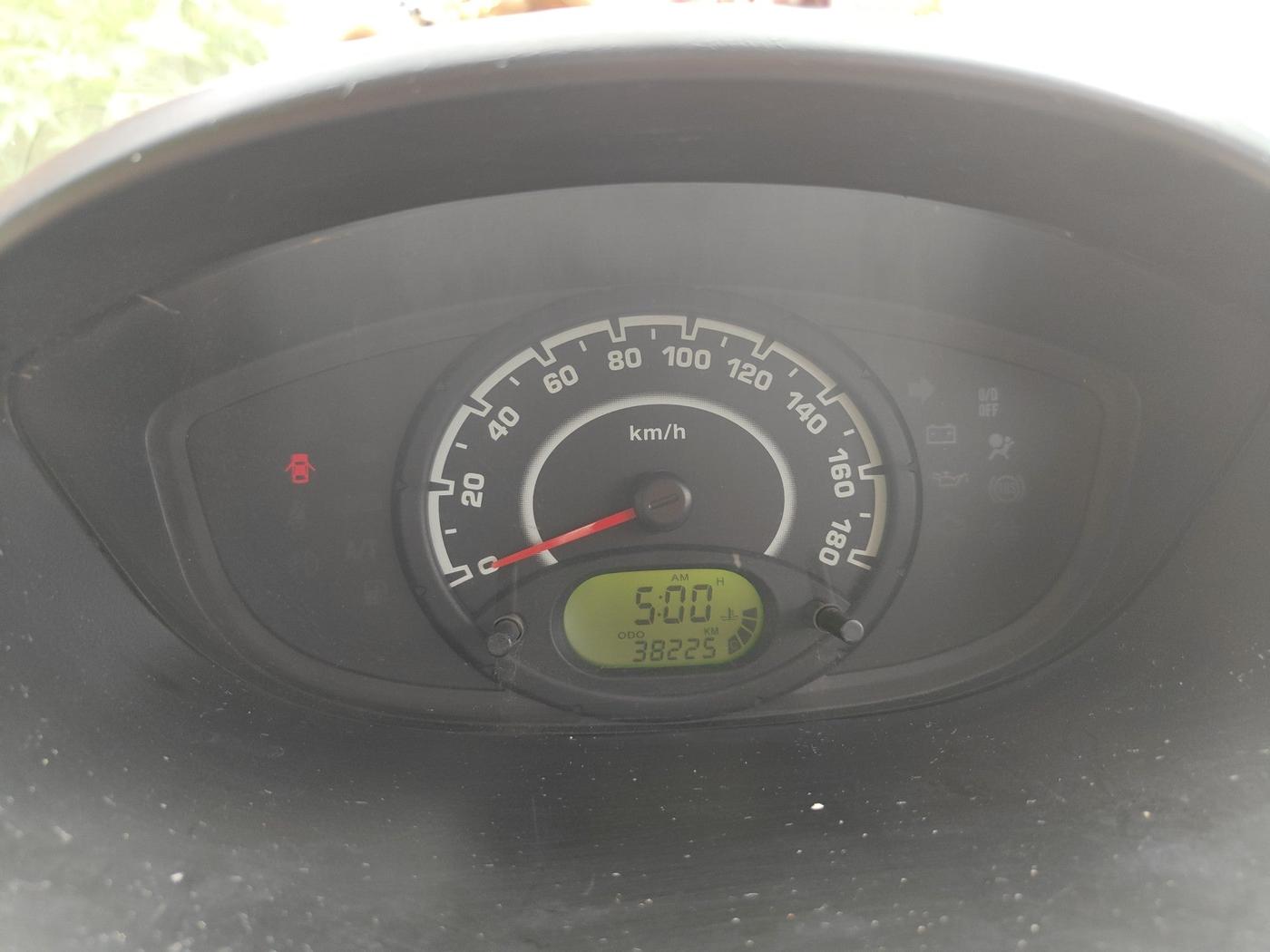 2011 Chevrolet Spark LT 1.0, Petrol, Manual, 38,225 km, interior
