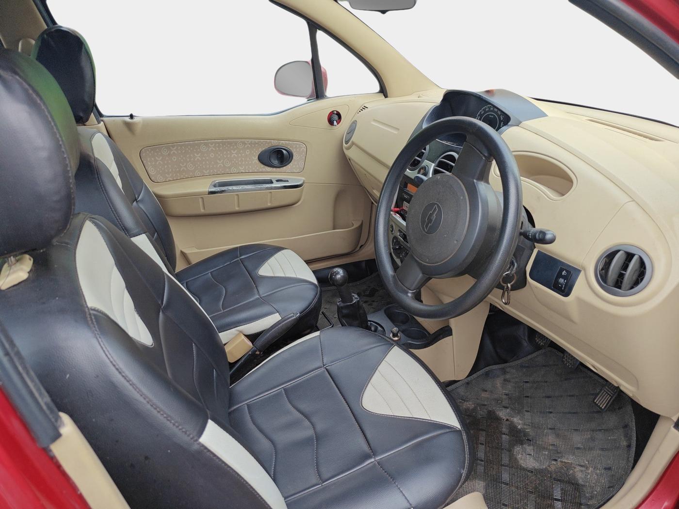 2011 Chevrolet Spark LT 1.0, Petrol, Manual, 38,225 km, interior