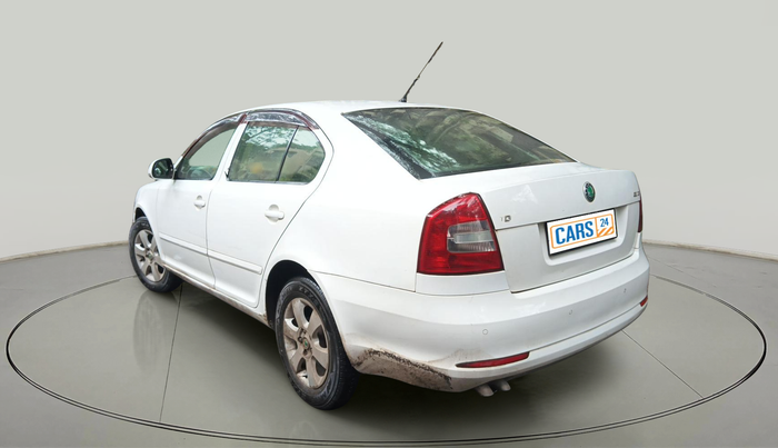 2010 Skoda Laura AMBIENTE 1.9 TDI MT, Diesel, Manual, 2,00,024 km, exterior