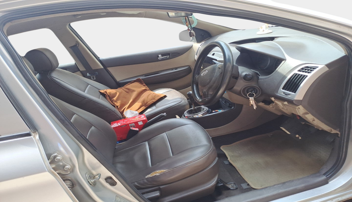 2012 Hyundai i20 MAGNA 1.2, Petrol, Manual, 87,480 km, interior