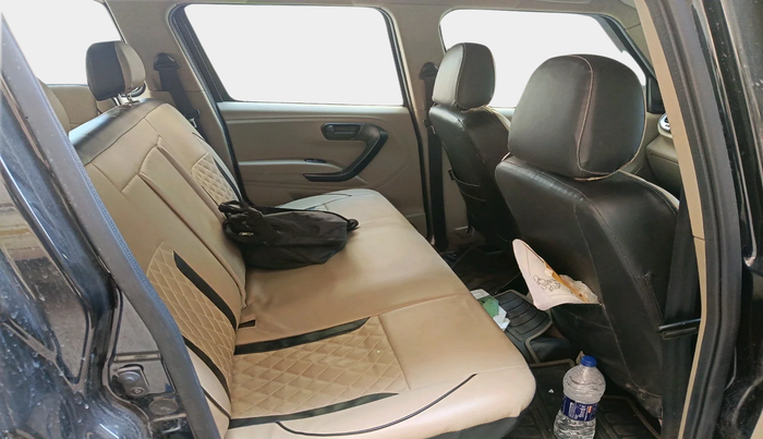 2024 Mahindra BOLERO NEO N 8, Diesel, Manual, 17,596 km, interior