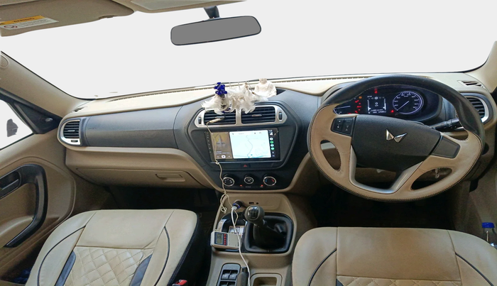 2024 Mahindra BOLERO NEO N 8, Diesel, Manual, 17,596 km, interior