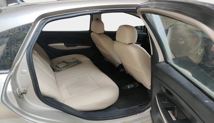 2010 Fiat Linea ACTIVE 1.4 L, Petrol, Manual, 50,938 km, interior