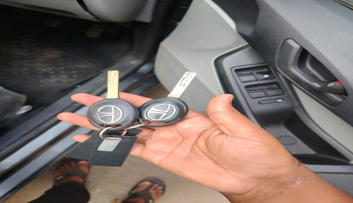 2022 Tata Tiago XM CNG, Petrol, Manual, 31,574 km, interior