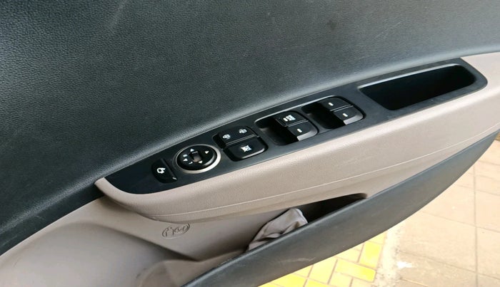 2016 Hyundai Xcent SX 1.2, Petrol, Manual, 92,315 km, interior