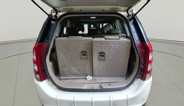 2016 Mahindra XUV500 W10, Diesel, Manual, 54,656 km, exterior