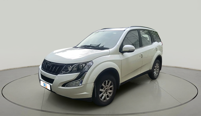 2016 Mahindra XUV500 W10, Diesel, Manual, 54,656 km, exterior