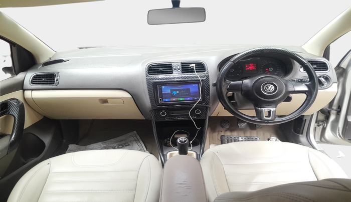 2010 Volkswagen Vento HIGHLINE 1.6 MPI, Petrol, Manual, 99,539 km, interior