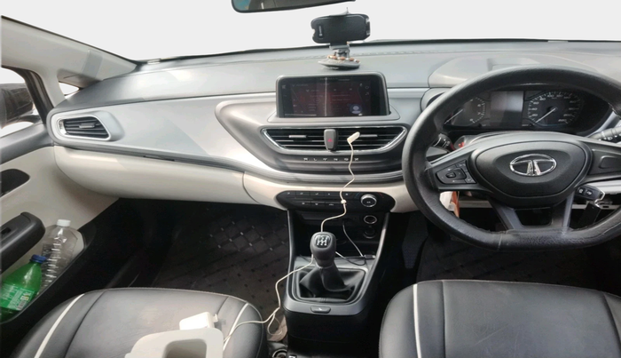 2022 Tata ALTROZ XM PLUS DIESEL, Diesel, Manual, 38,213 km, interior