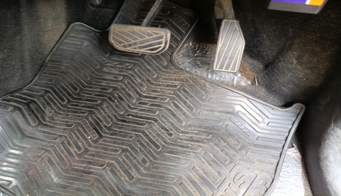 2017 Maruti IGNIS ZETA 1.2 AMT, Petrol, Automatic, 26,389 km, interior