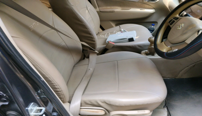 2013 Maruti Ertiga ZDI, Diesel, Manual, 94,885 km, interior