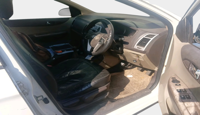 2010 Hyundai i20 ASTA 1.2, Petrol, Manual, 1,18,623 km, interior