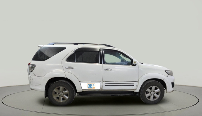 2010 Toyota Fortuner 3.0 4X4 MT, Diesel, Manual, 2,03,351 km, exterior