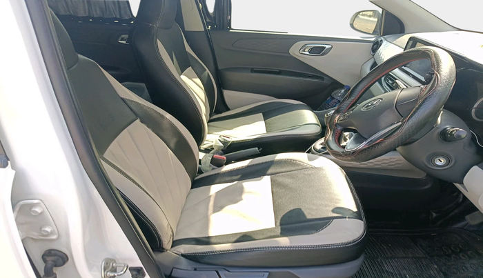 2022 Hyundai GRAND I10 NIOS SPORTZ 1.2 KAPPA VTVT CNG, Petrol, Manual, 30,644 km, interior