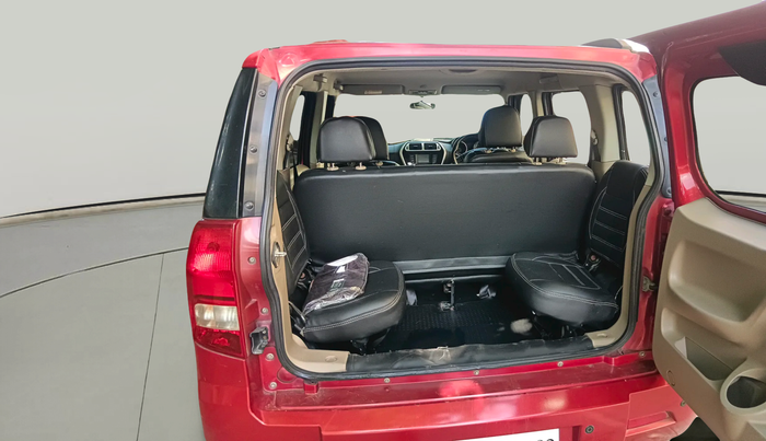 2016 Mahindra TUV300 T8 AMT, Diesel, Automatic, 76,227 km, exterior