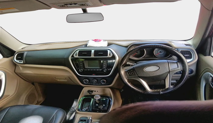 2016 Mahindra TUV300 T8 AMT, Diesel, Automatic, 76,227 km, interior