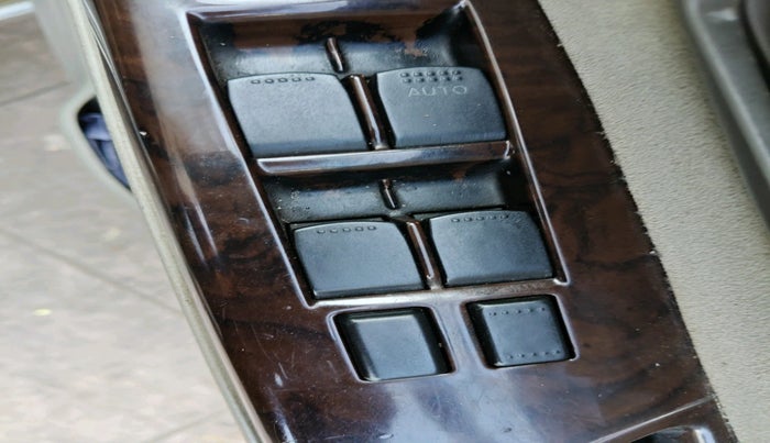 2010 Maruti SX4 VXI, Petrol, Manual, 1,52,389 km, interior