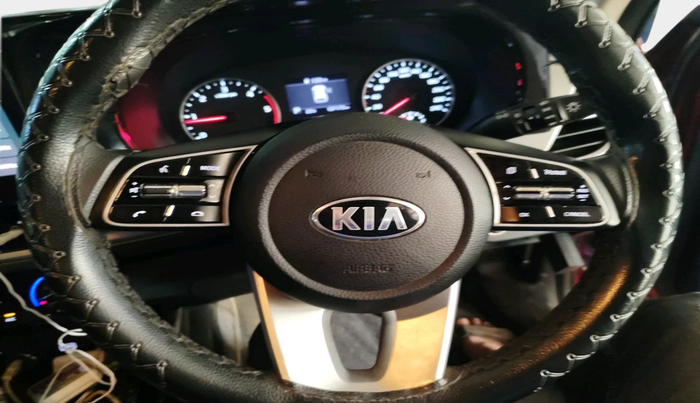 2020 KIA SELTOS HTK PLUS AT 1.5 DIESEL, Diesel, Automatic, 1,37,179 km, interior
