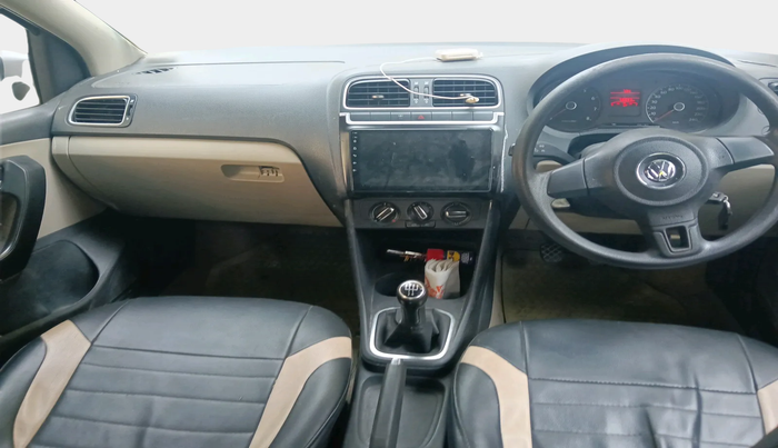 2011 Volkswagen Polo HIGHLINE1.2L, Petrol, Manual, 56,693 km, interior