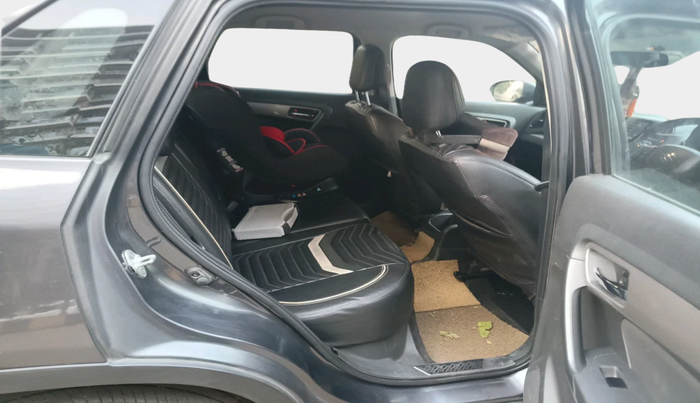 2017 Maruti Vitara Brezza ZDI, Diesel, Manual, 1,06,926 km, interior