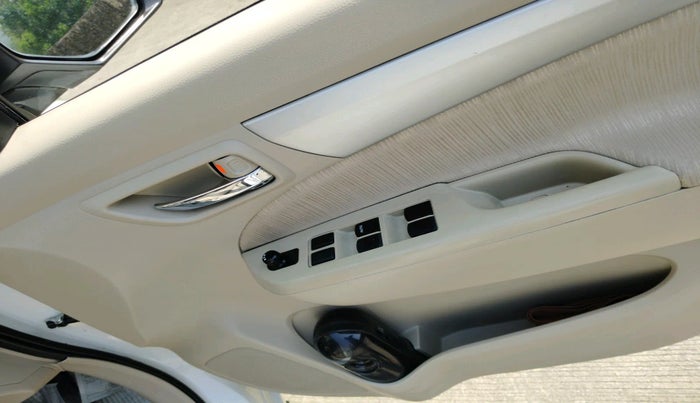 2014 Maruti Ertiga VXI CNG, Petrol, Manual, 75,405 km, interior