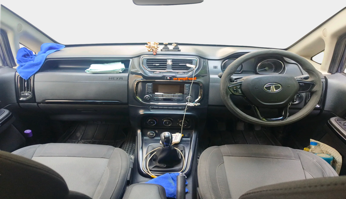 2018 Tata Hexa XE 4X2 7 STR, Diesel, Manual, 1,45,056 km, interior