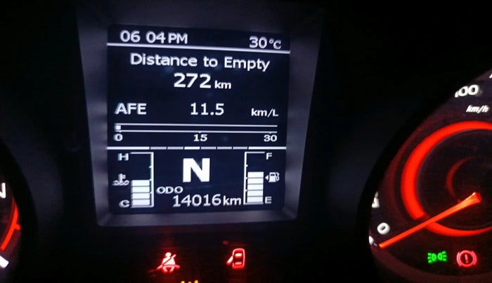 2021 Mahindra XUV300 W8 (O) 1.2 PETROL AMT, Petrol, Automatic, 14,016 km, interior