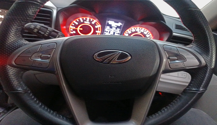 2021 Mahindra XUV300 W8 (O) 1.2 PETROL AMT, Petrol, Automatic, 14,016 km, interior