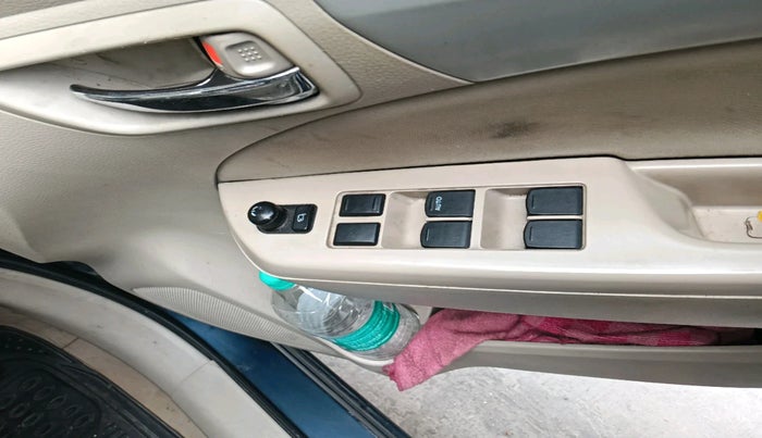 2016 Maruti Ertiga VXI, Petrol, Manual, 89,425 km, interior