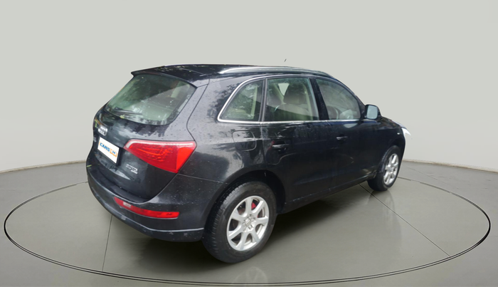 2011 Audi Q5 2.0 TDI QUATTRO, Diesel, Automatic, 1,39,220 km, exterior