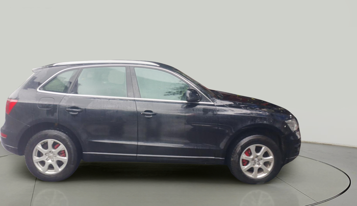 2011 Audi Q5 2.0 TDI QUATTRO, Diesel, Automatic, 1,39,220 km, exterior