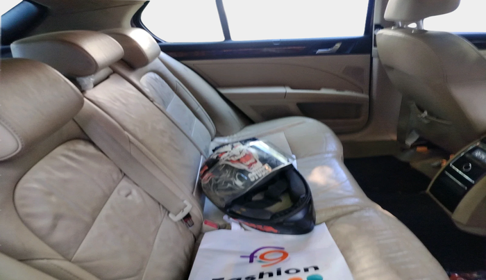 2011 Skoda Superb ELEGANCE 2.0 TDI CR AT, Diesel, Automatic, 98,400 km, interior