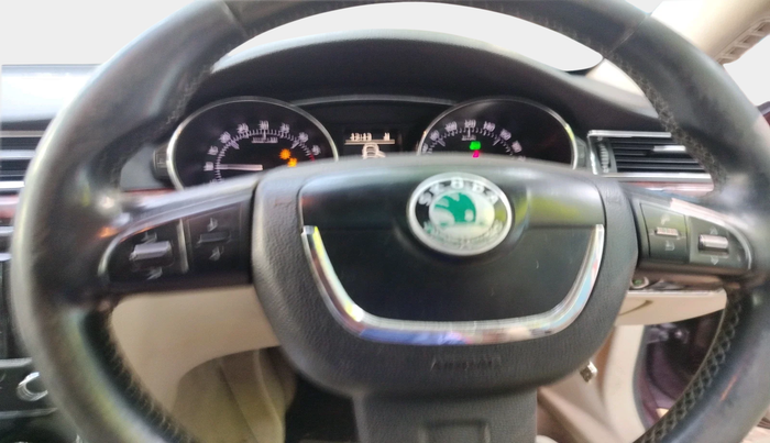 2011 Skoda Superb ELEGANCE 2.0 TDI CR AT, Diesel, Automatic, 98,400 km, interior