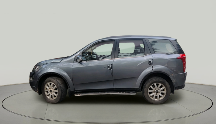 2015 Mahindra XUV500 W10, Diesel, Manual, 3,25,025 km, exterior