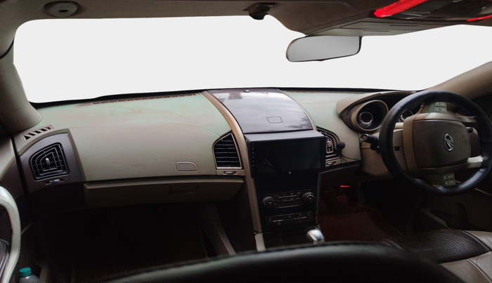 2011 Mahindra XUV500 W8, Diesel, Manual, 1,42,735 km, interior