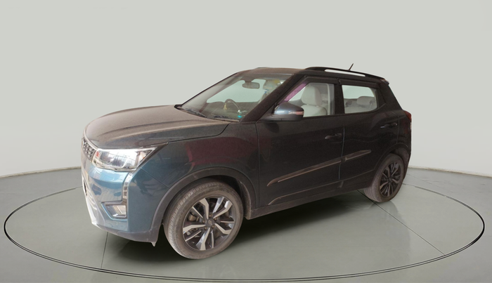 2021 Mahindra XUV300 W8 (O) 1.5 DIESEL, Diesel, Manual, 41,534 km, exterior